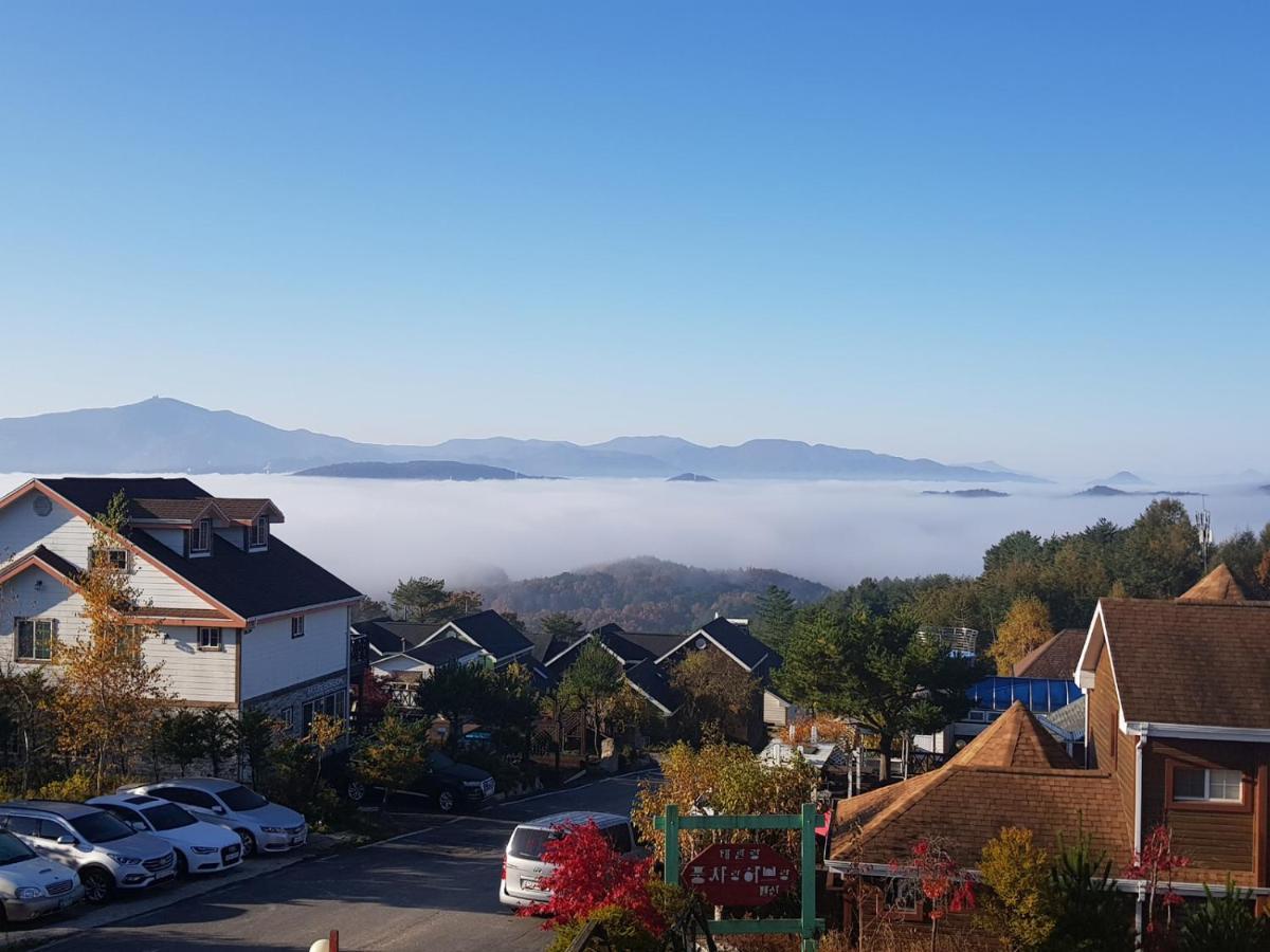Pungcha & Herb Pension Пьончан Екстериор снимка